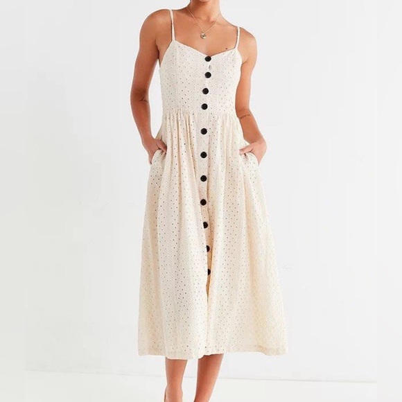 Urban Outfitters White eyelet midi dress size extra small - Picture 1 of 7